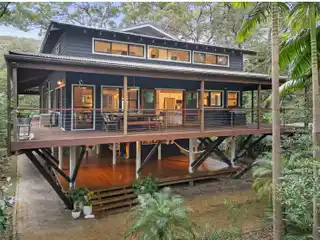 Unique Designer Residence and Bushland Retreat