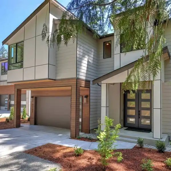 METICULOUSLY CRAFTED NEW MODERN HOME