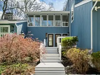 Turnkey Contemporary Retreat