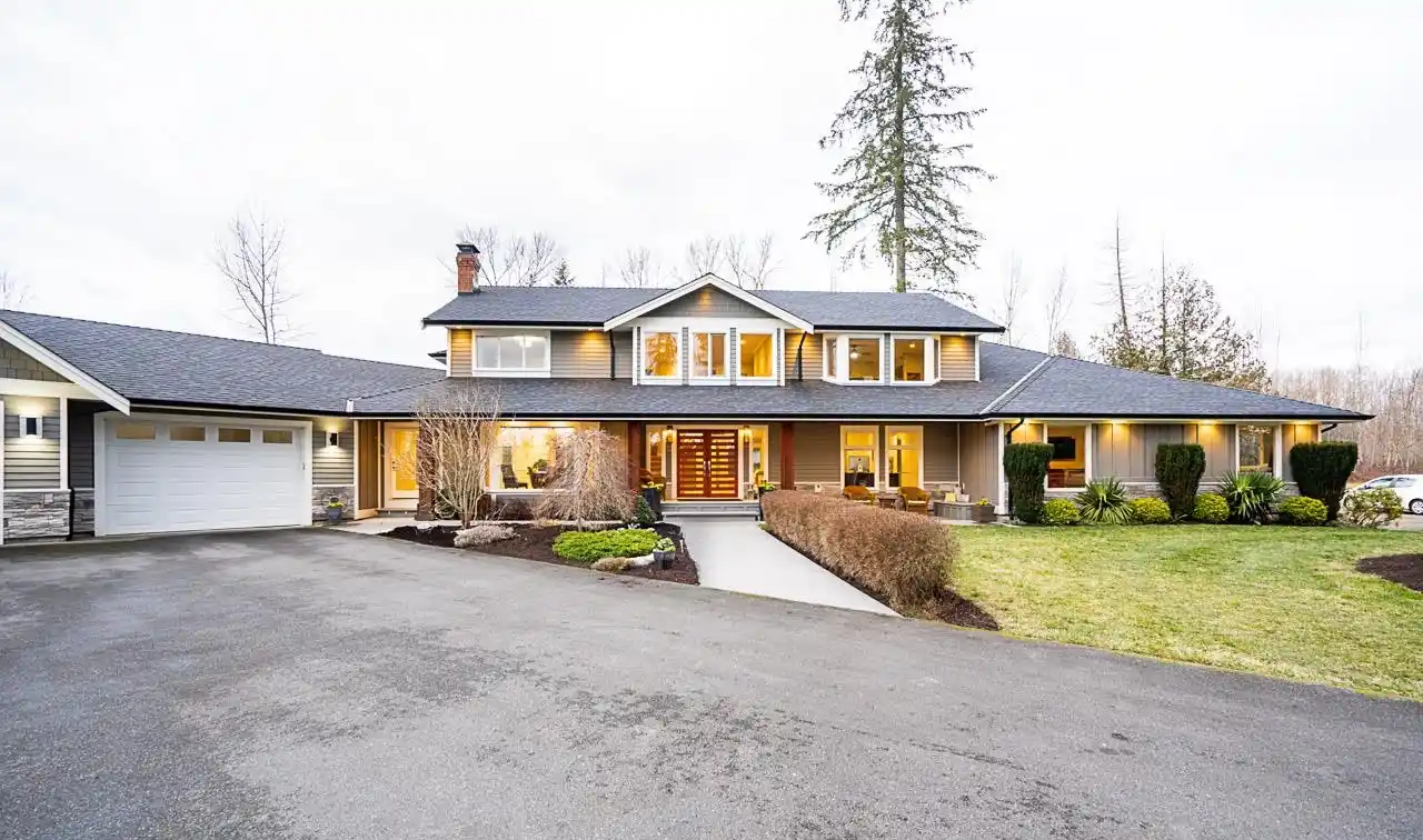 Breathtaking 8.39-acre Country Estate