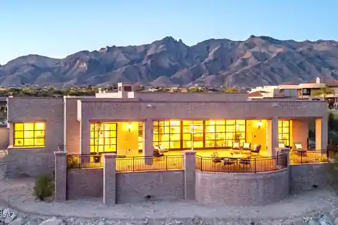 Stunning Home in the Heart of the Catalina Foothills