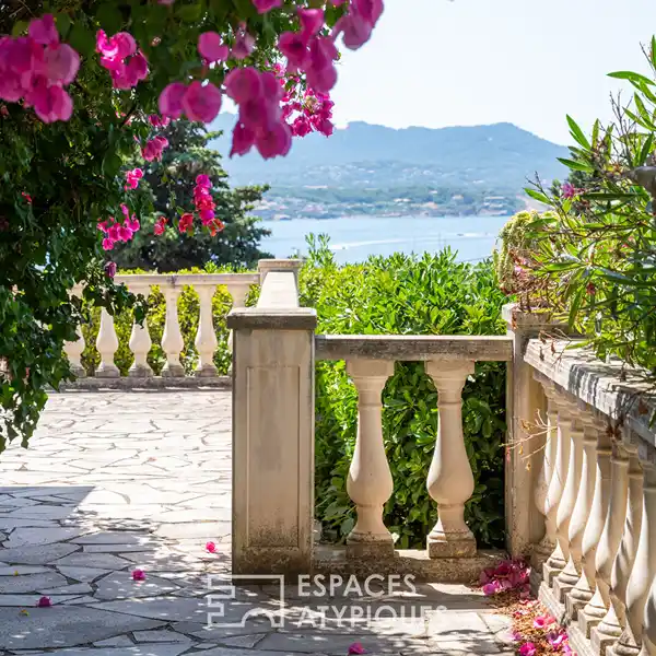 PROVENCAL STYLE VILLA WITH A BEAUTIFUL SEA VIEW