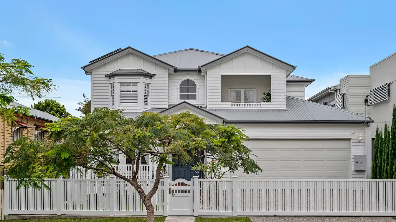 Extraordinary Family Living in Bulimba