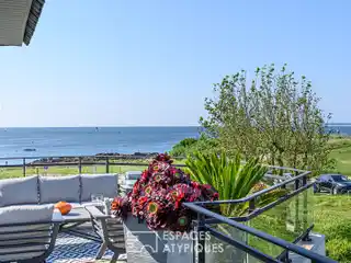 Modern Sanctuary Overlooking the Horizon