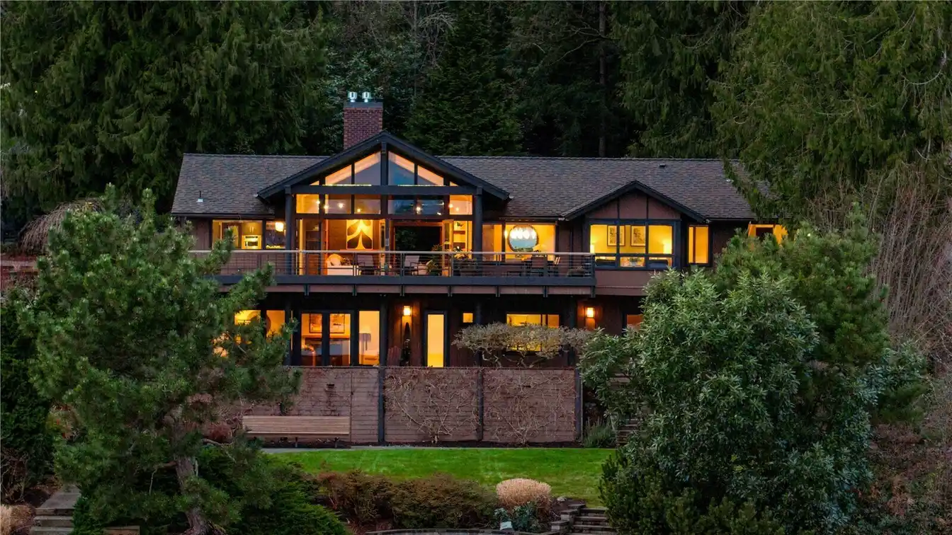 Lake Sammamish Oasis