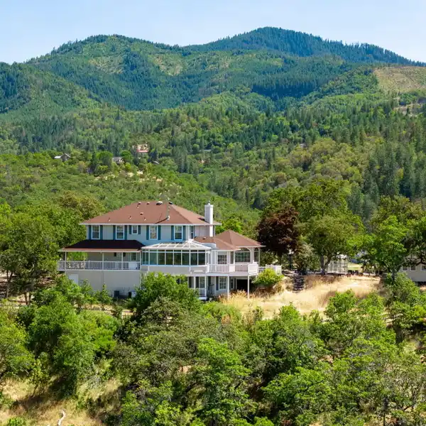 SOUTHERN OREGON DREAM RANCH