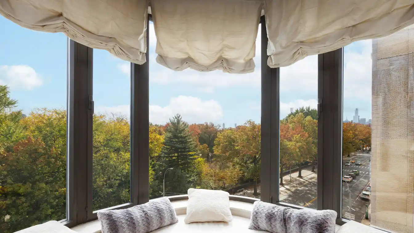 Oversized Three Bedroom Condo with Spectacular Park and Reservoir Views