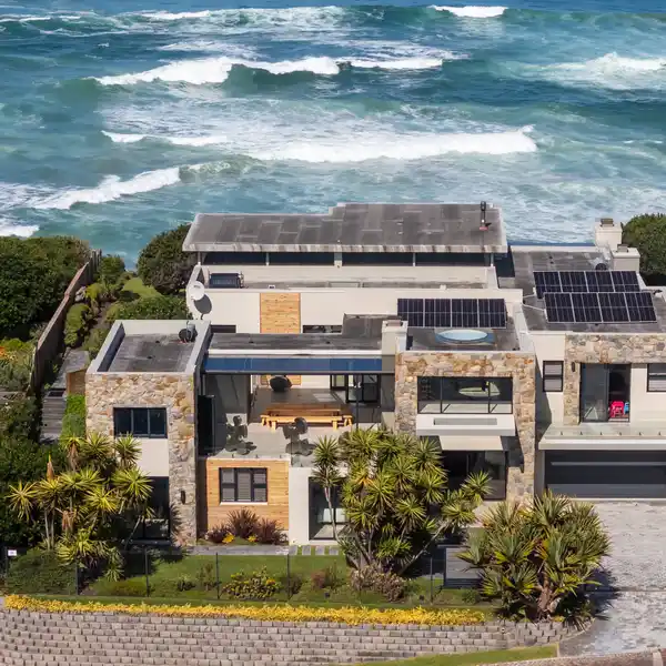 FOUR BEDROOM HOUSE FOR SALE IN SEDGEFIELD