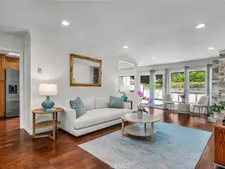 Perfect Townhouse with Ocean Breezes