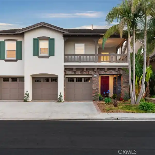 BEAUTIFULLY MAINTAINED HOME IN PENINSULA PARK