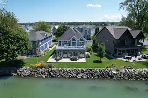 Waterfront Living in Exclusive Bay Harbor Pointe