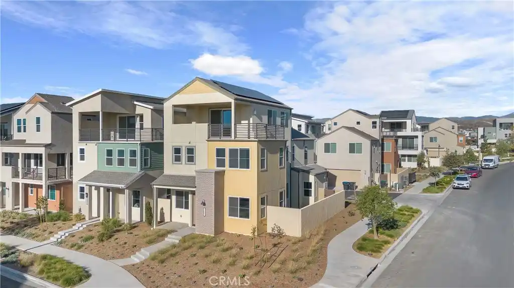Brand New Tri Pointe Home on a Corner Lot