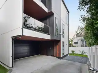 Stunning Abode Is the Epitome of Luxury Living