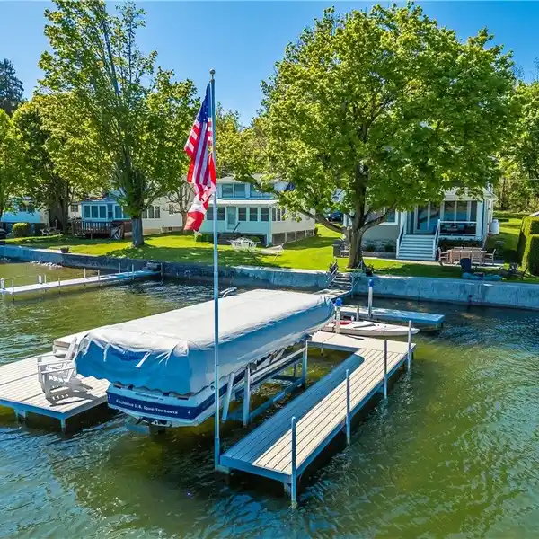 ULTIMATE HONEOYE LAKE DREAM HOME