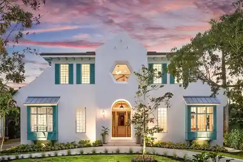 Newly Constructed Dutch West Indies Residence in Naples