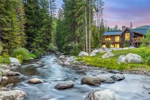 Spectacular Private Residence