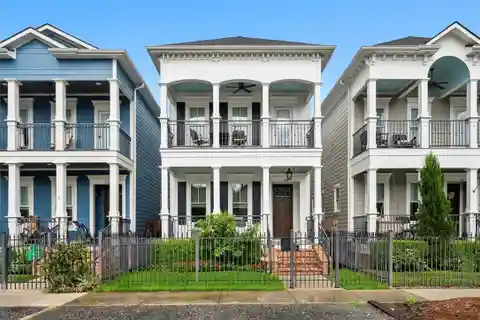 Style and Functionality in an Historic Neighborhood