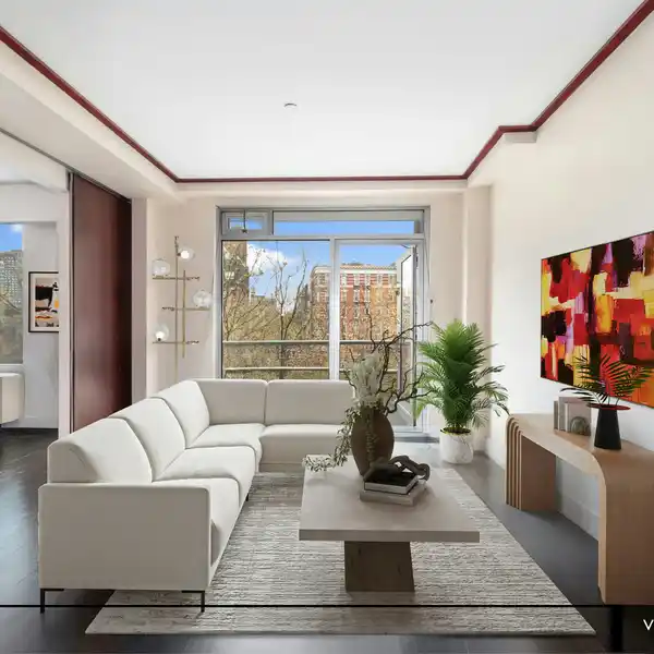 LOFT-LIKE DOWNTOWN CONDO