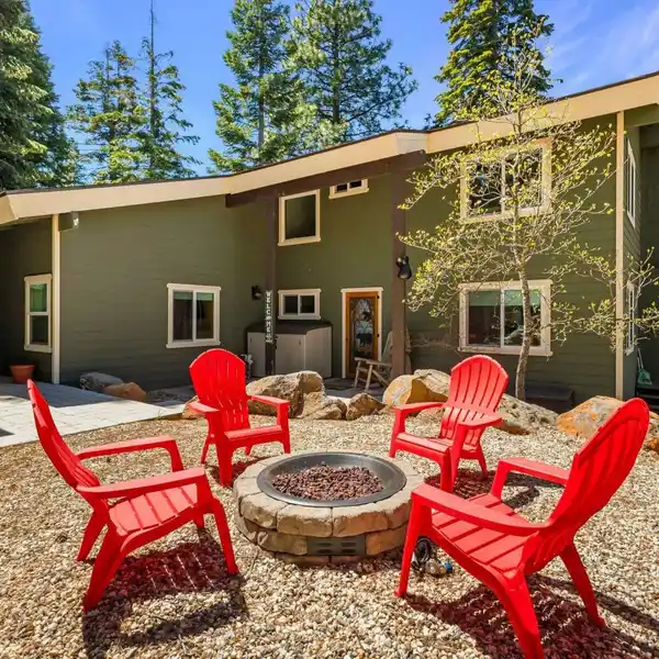 NEWLY REMODELED LAKEFRONT HOME IN LAKE ALMANOR COUNTRY CLUB