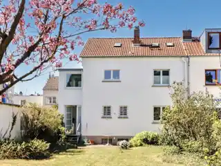 Charming Semi-Detached House in a Family-Friendly Location