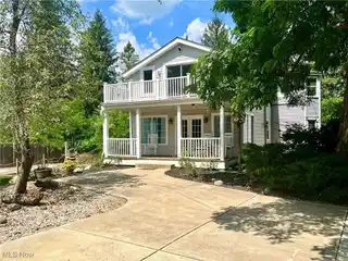 Incredible Home in Inspiring Country Setting