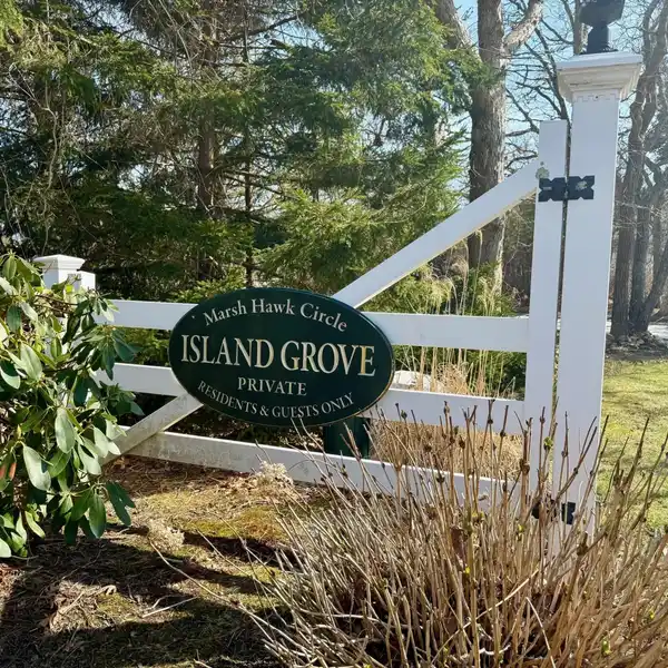 ISLAND GROVE BUILDING LOT