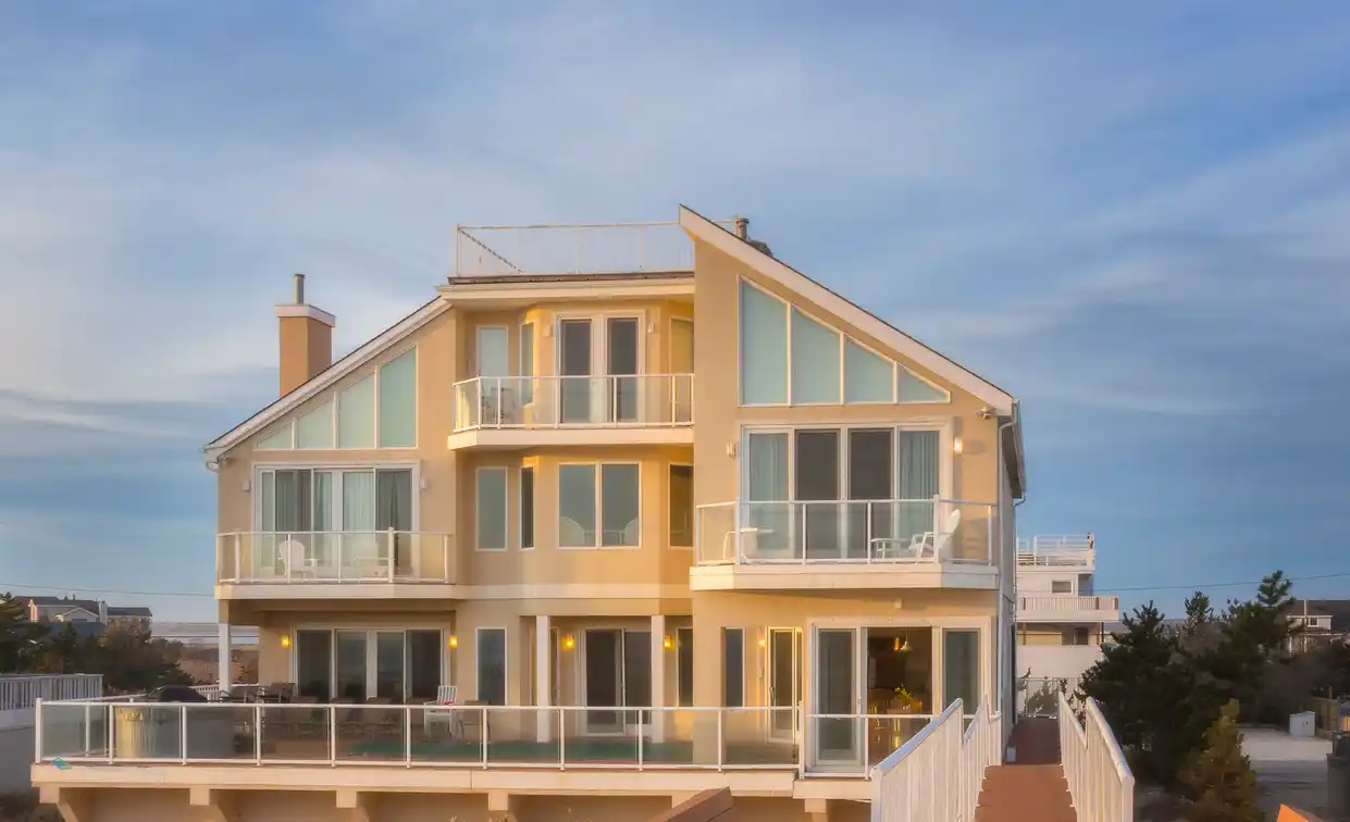 Fabulous Contemporary Ocean View Rental