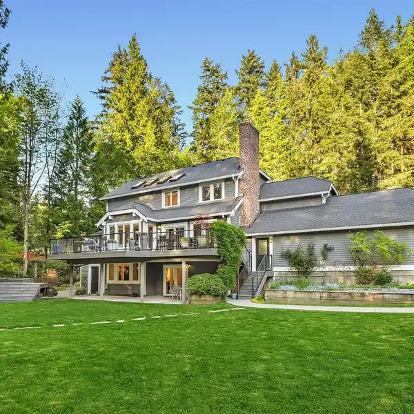 IMPRESSIVE ESTATE HOME WITH THOUGHTFUL UPDATES