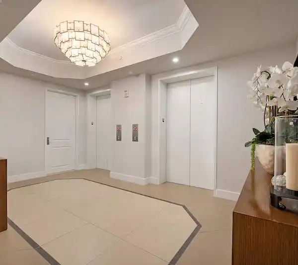 BEAUTIFULLY APPOINTED SKY HOME