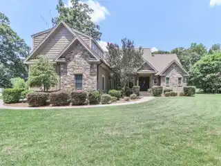 Charming Home Overlooking the Statesville Country Club Course