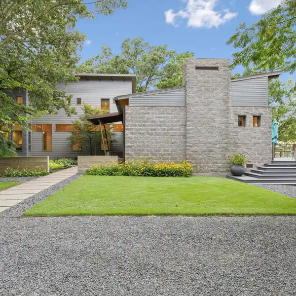 LARGE CONTEMPORARY ESTATE ON LAKE CYPRESS SPRINGS