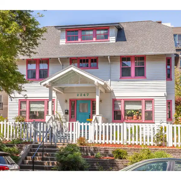 IMPECCABLY RESTORED CRAFTSMAN HOME