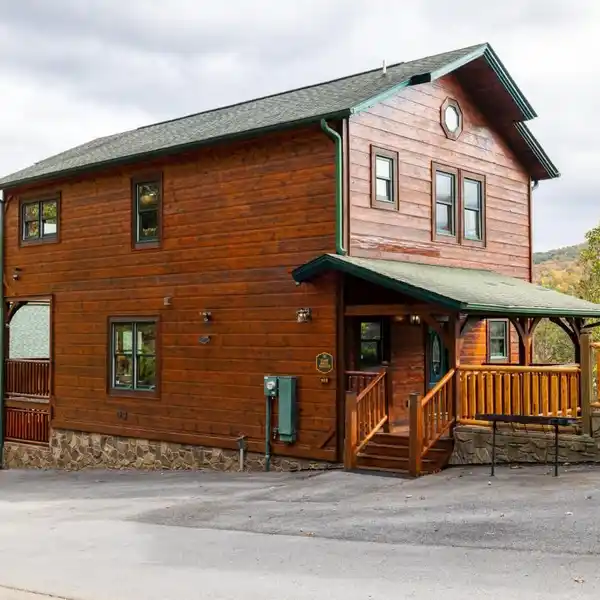 IMPRESSIVE GATLINBURG PROPERTY