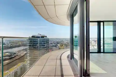 Extraordinary Apartment in the Exclusive Grand Tower