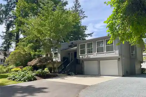 Move-In Ready Split-Level Home