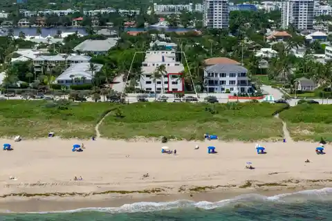 Magnificent Townhome with Direct Ocean Views