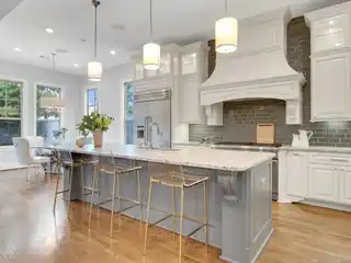 Sophisticated Living in an Unbeatable Location