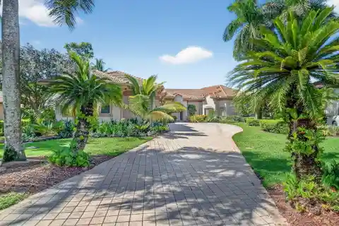 Sprawling Custom Ranch in Bear Lakes Estates