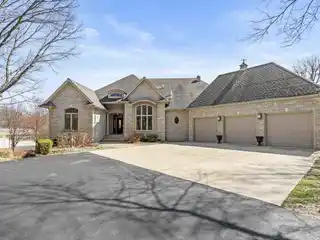 Extraordinary Custom-built Ranch-style Estate