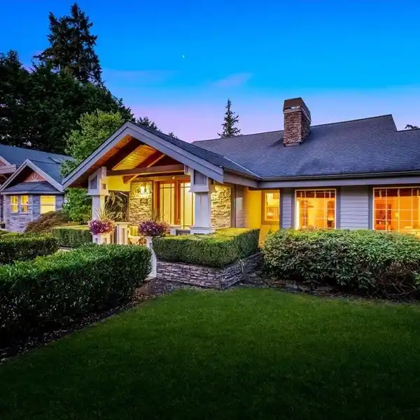 HOLLYWOOD HILL NORTHWEST CONTEMPORARY ESTATE