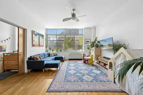 Spacious Harlem Loft Steps from Midtown
