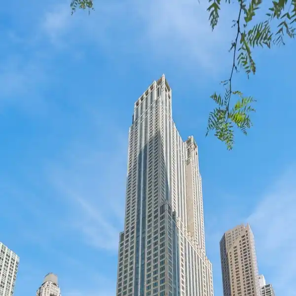 SLEEK, SOPHISTICATED LIVING