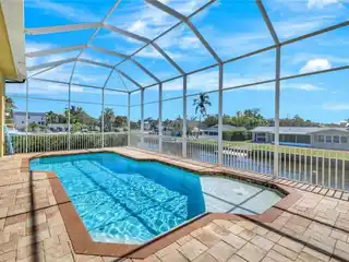 Beautiful Custom-built Gulf Access Home
