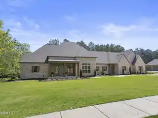 Extraordinary New Construction