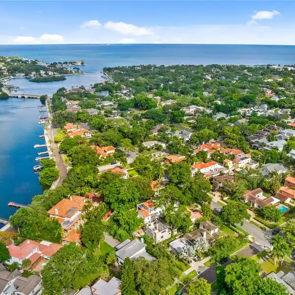 OVERSIZED PROPERTY IN PREMIER LOCATION