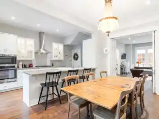 Five-bedroom Property with a Spacious Backyard