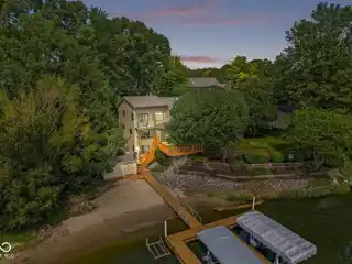 Beautiful Waterfront Lake Home