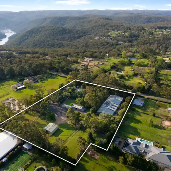 CAPTIVATING COUNTRY RETREAT