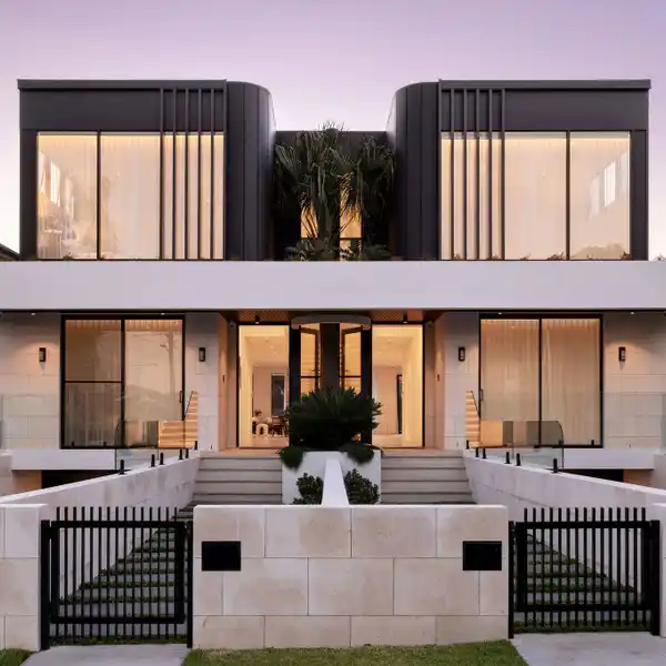 IMPRESSIVE BLEND OF LUXURY FINISHES AND INNOVATIVE DESIGN