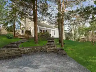 Charming Modern-traditional Home Near Little Peconic Bay